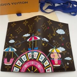 Louis Vuitton - Vivienne Passport Cover | Christmas Limited Edition - Like New